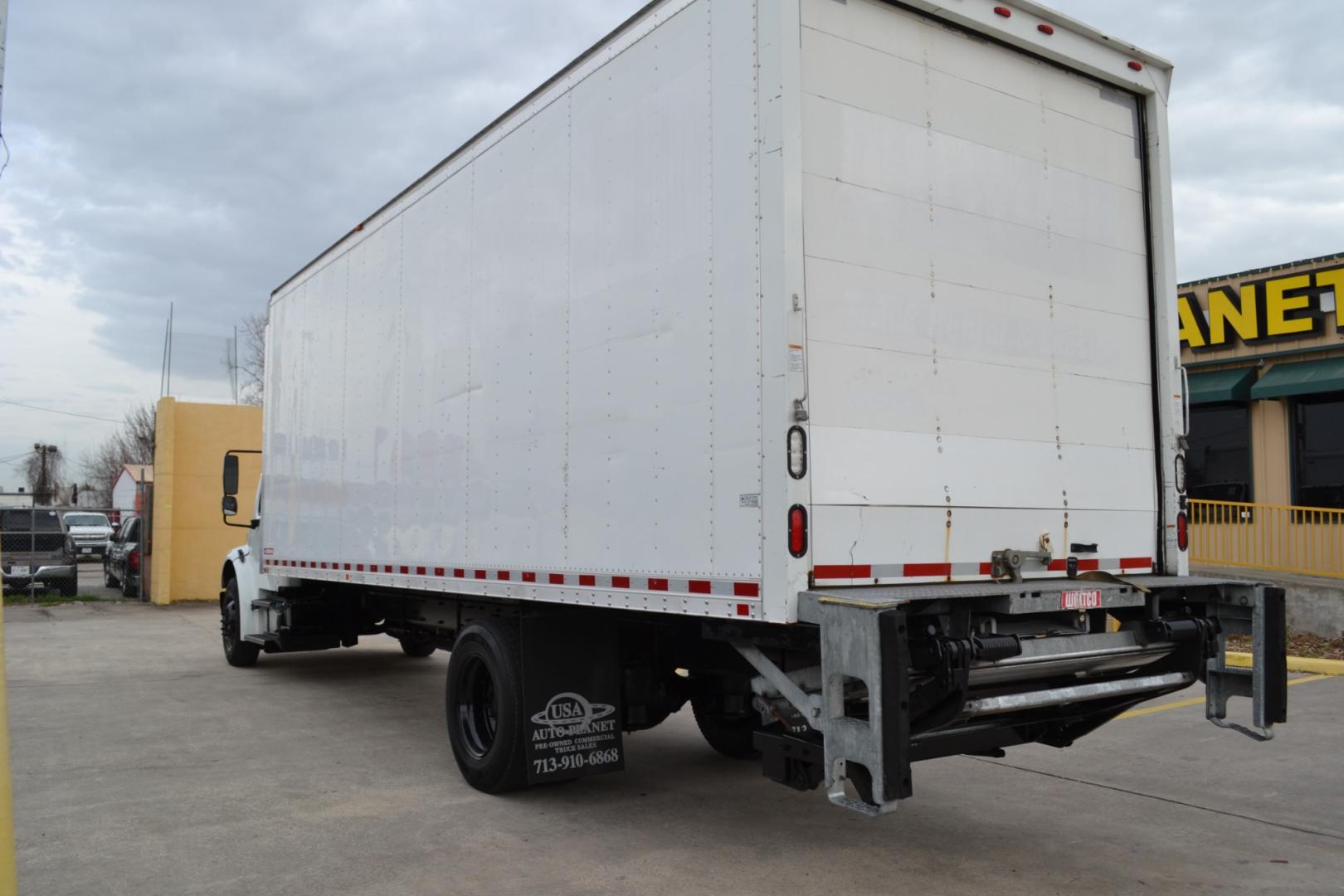 2016 WHITE /BLACK FREIGHTLINER M2-106 with an CUMMINS ISB 6.7L 240HP engine, ALLISON 2500RDS AUTOMATIC transmission, located at 9172 North Fwy, Houston, TX, 77037, (713) 910-6868, 29.887470, -95.411903 - 26,000LB GVWR NON CDL, MORGAN 26FT BOX, 13'6FT CLEARANCE, HEIGHT 103" X WIDTH 102", WALTCO 3,000LB ALUMINUM LIFT GATE, RAMP, AIR RIDE, E-TRACKS, DUAL 50 GALLON FUEL TANK, - Photo#6